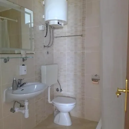 Pensión Apartmani More Komarna Komarna