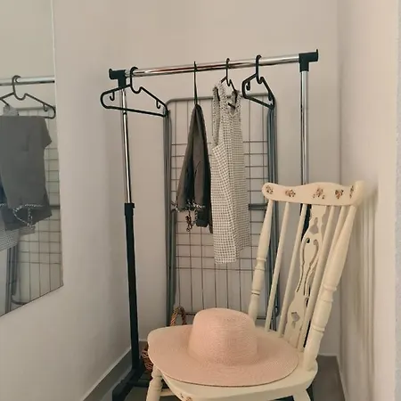 Apartmani More Komarna Pensión