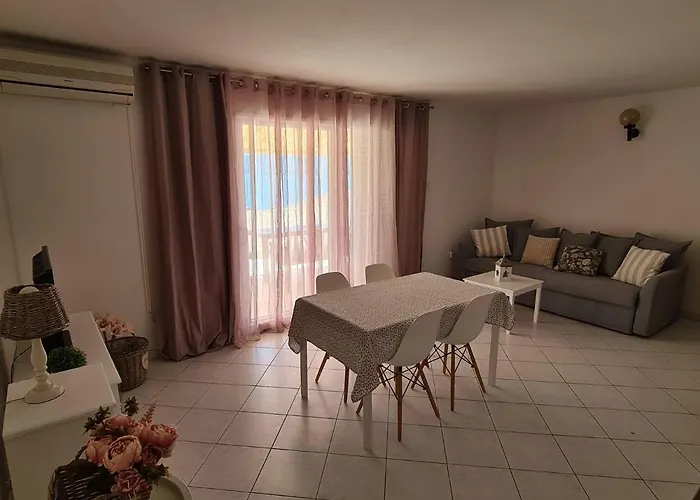 Maison d'hôtes Apartmani More Komarna 3*