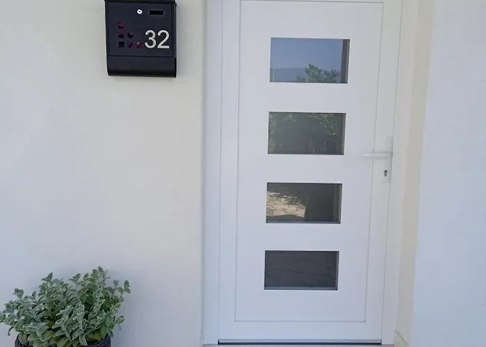 Maison d'hôtes Apartmani More Komarna 3*