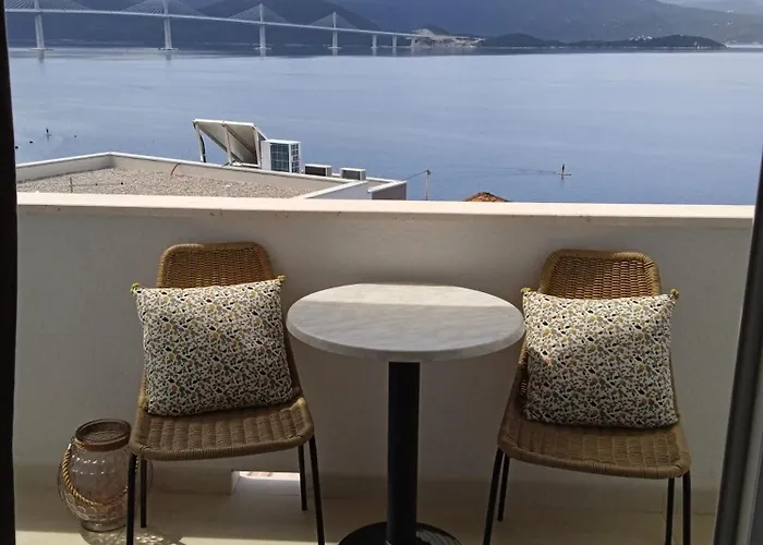 Apartmani More Komarna 3* Komarna
