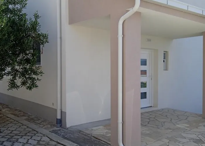 Apartmani More Komarna