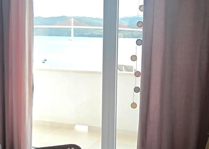 Apartmani More Komarna Maison d'hôtes Komarna