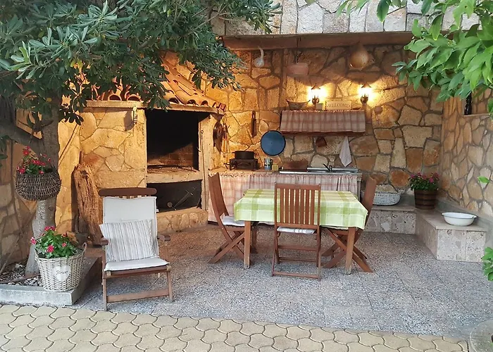 Apartmani More Komarna Maison d'hôtes Komarna