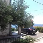 Apartmani More Komarna Pensjonat 3*