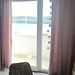 Apartmani More Komarna Pensjonat Komarna