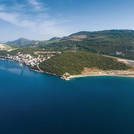 Apartmani More Komarna 3* Komarna