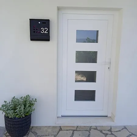 בית הארחה Apartmani More Komarna *
