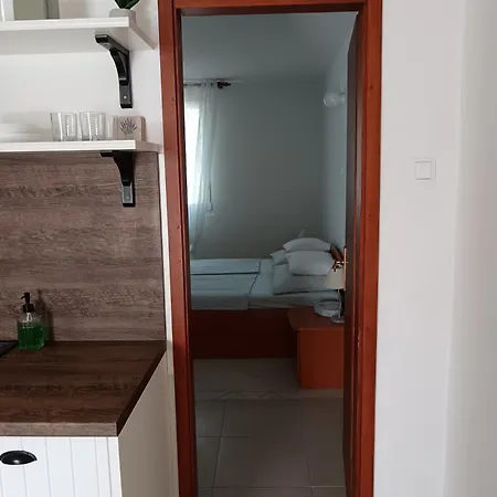 Gostinjska kuća Apartmani More Komarna Komarna
