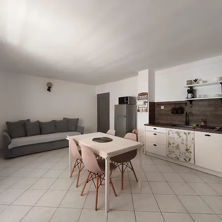 Apartmani More Komarna