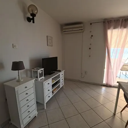 Pensionat Apartmani More Komarna Komarna