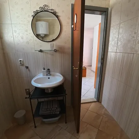 Apartmani More Komarna
