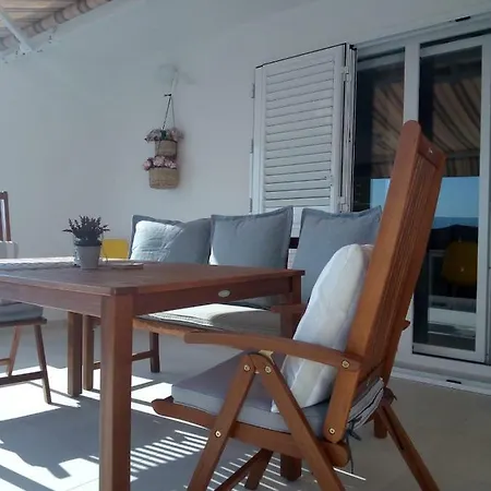 Guesthouse Lucija-Komarna Komarna